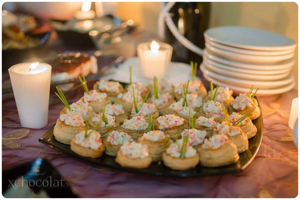 Canapés de ensalada de surimi