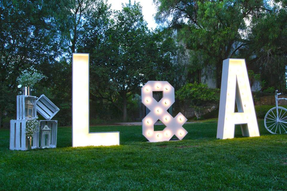 Allegra Events - Letras Gigantes