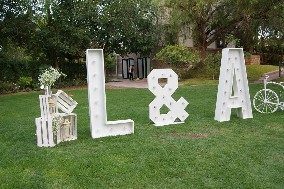 Allegra Events - Letras Gigantes