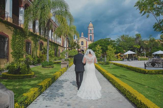 Camino al altar