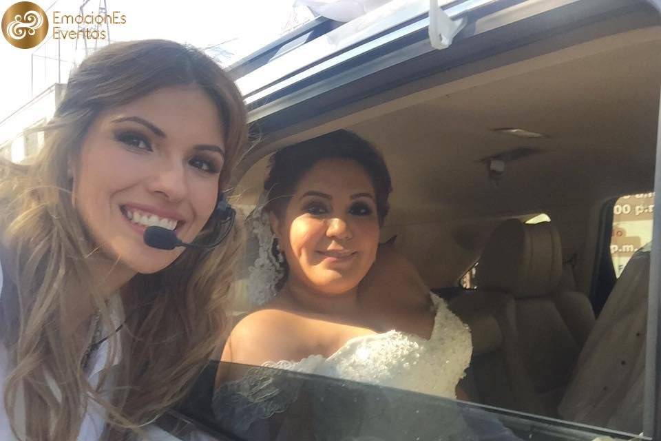 Llegando la novia a la iglesia