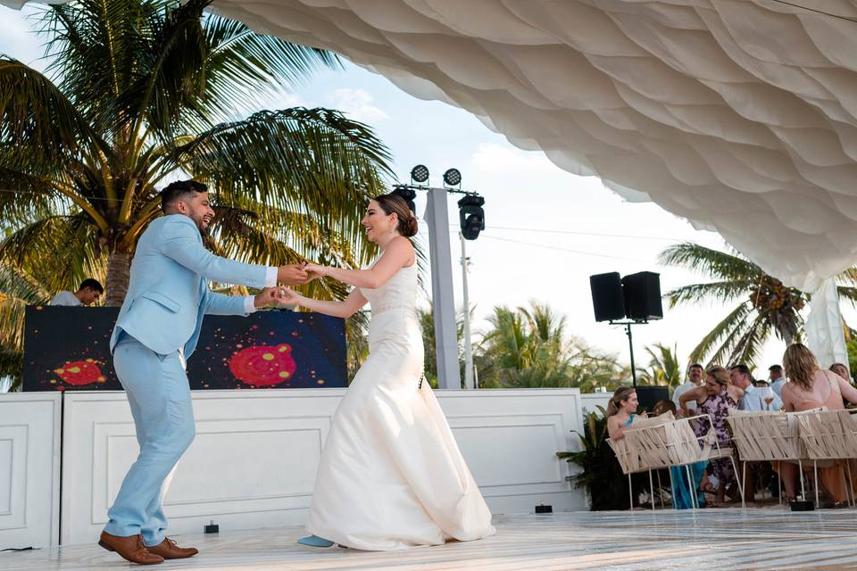 Concepto boda - boda en la pla