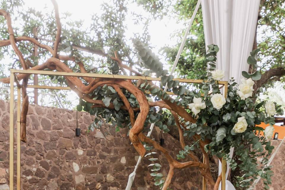 Decoración con flores blancas