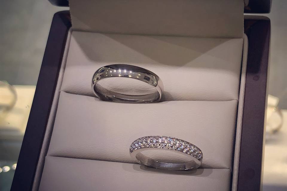 Marring Wedding Rings