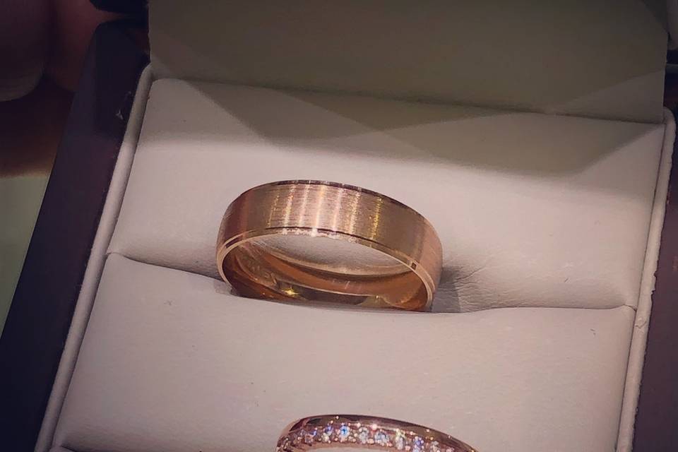 Marring Wedding Rings