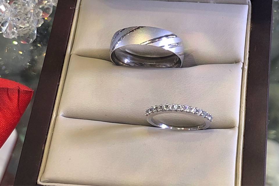 Marring Wedding Rings