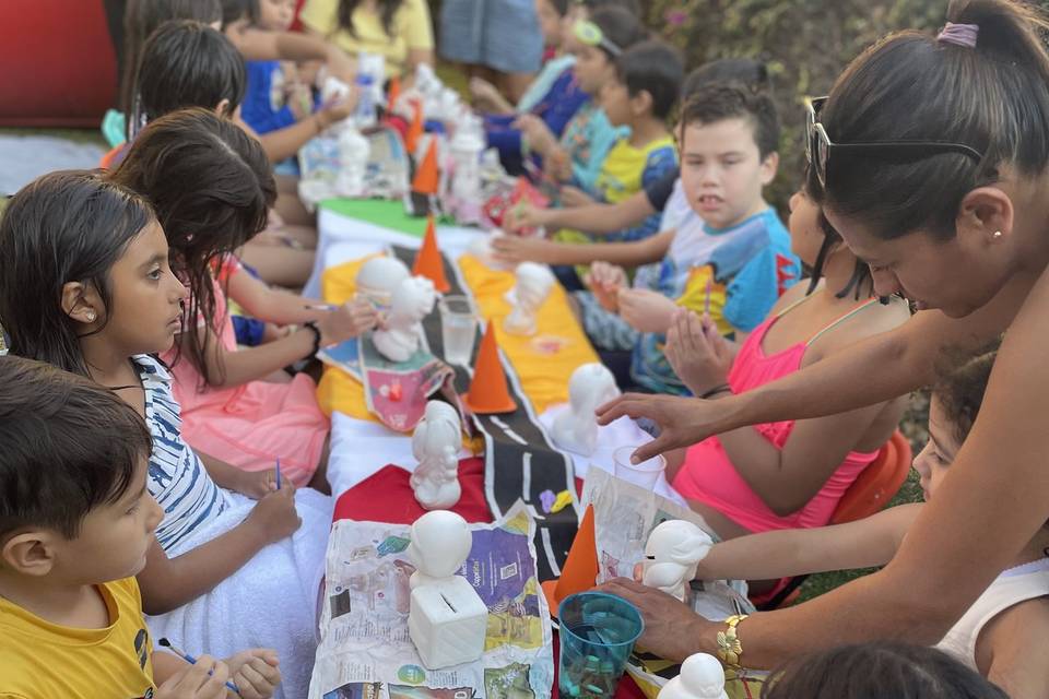 Pequeños artistas by panquekes
