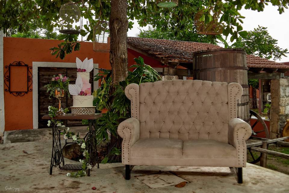 Sillón en el patio