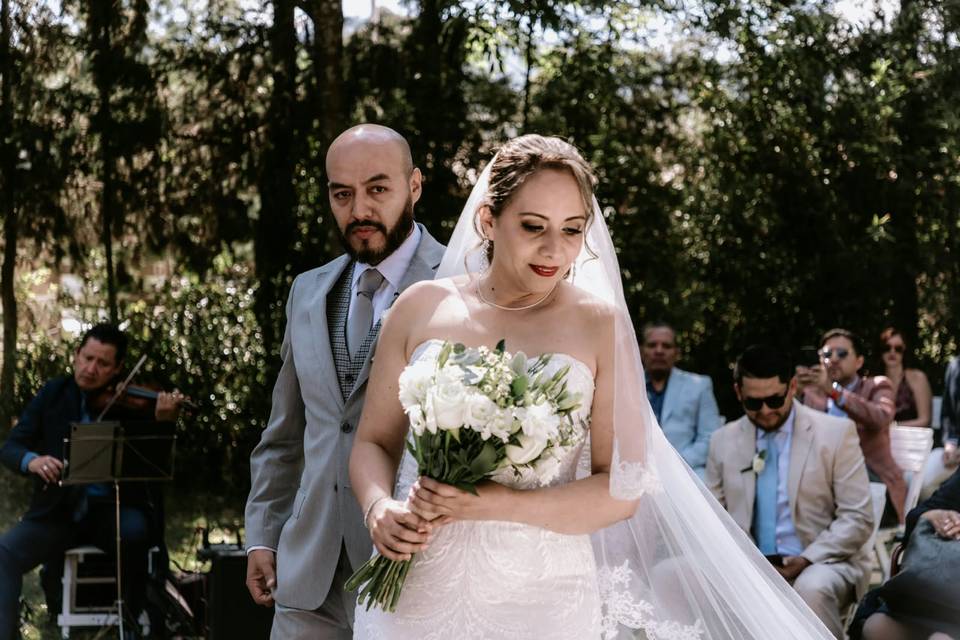 Bellisima en ceremonia