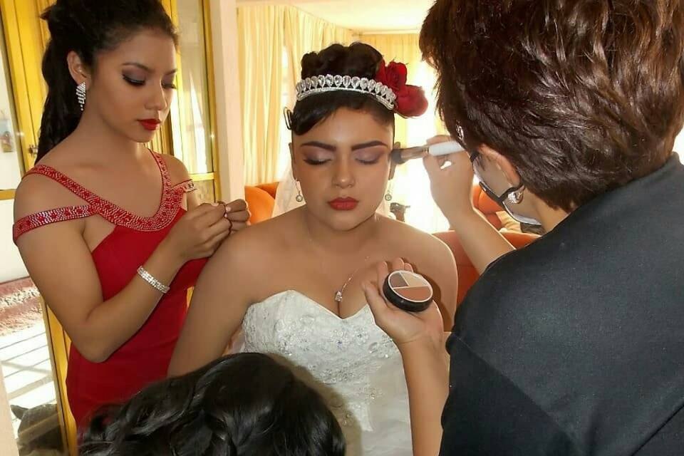 Iris Méndez Makeup Studio