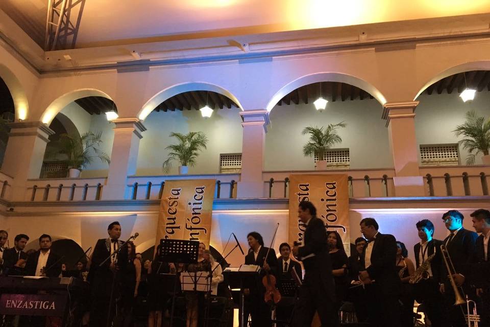 Enzastiga Orquesta Live