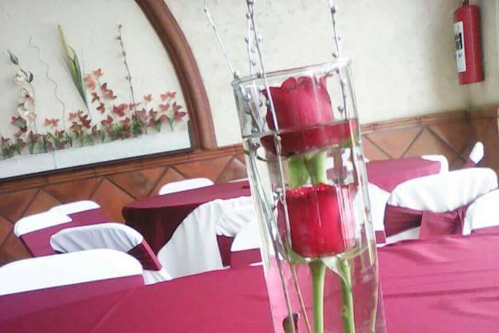 Cristal y rosas sumergidas