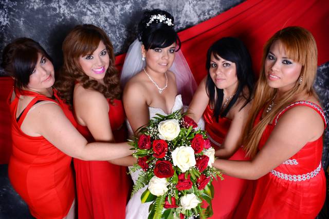 La novia y sus damas