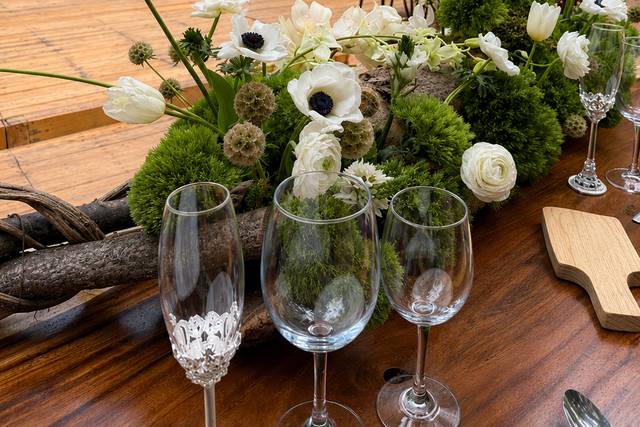 Boda minimalista boscosa