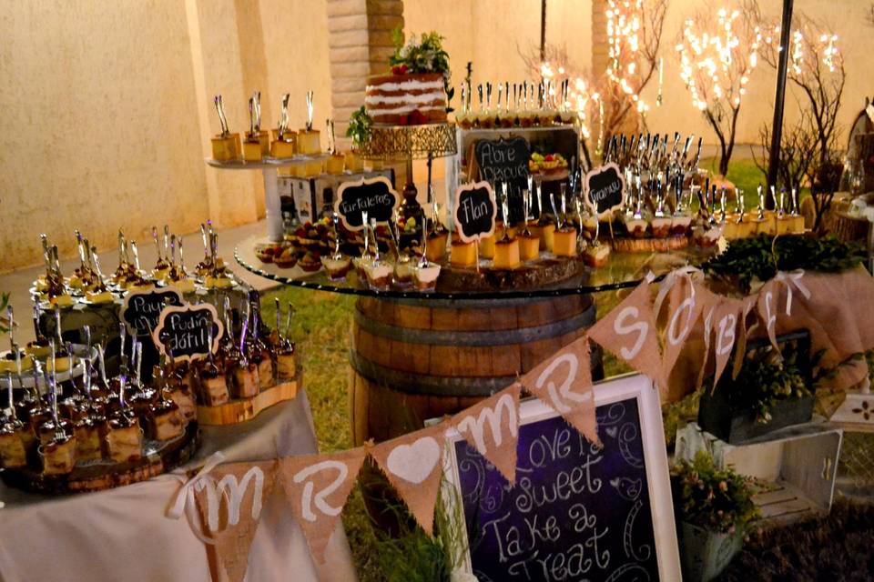 Mesa de postres para boda