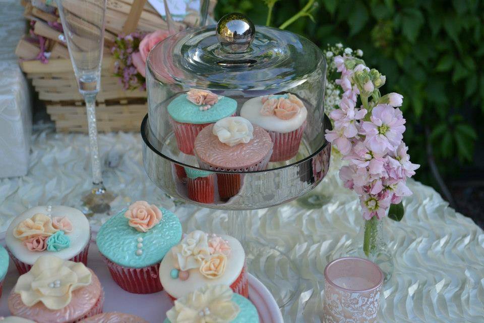 Vintage cupcakes