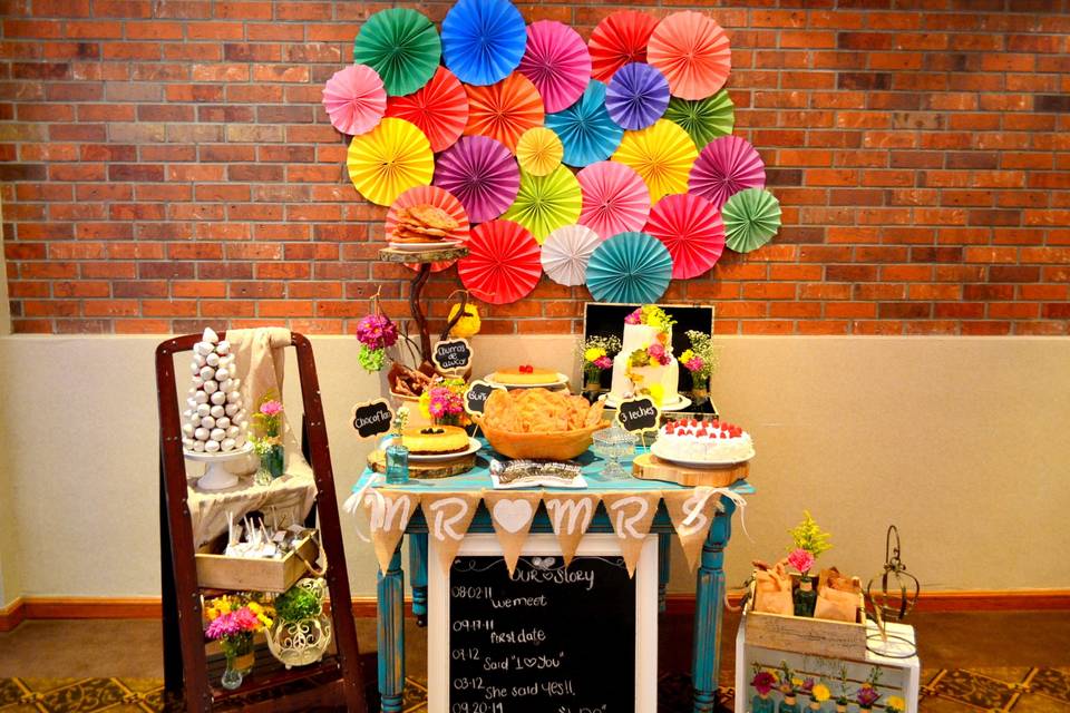 Mesa de postres boda vintage