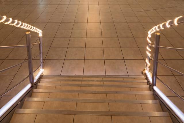 Pista de baile iluminada para fiesta de XV anos en Villaverde Chalco