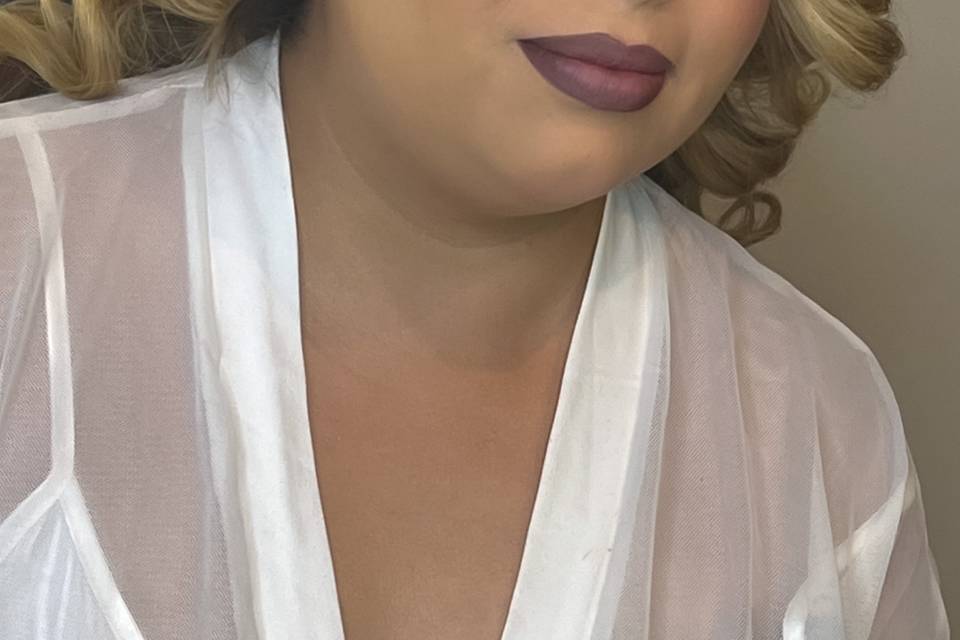 Peinado y maquillaje