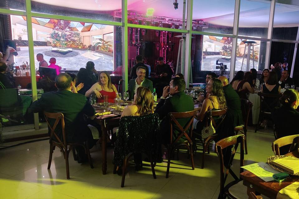 Salones y jardines para eventos
