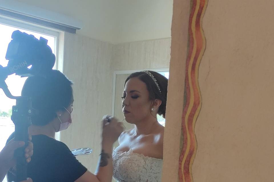 Peinados y maquillaje para novias