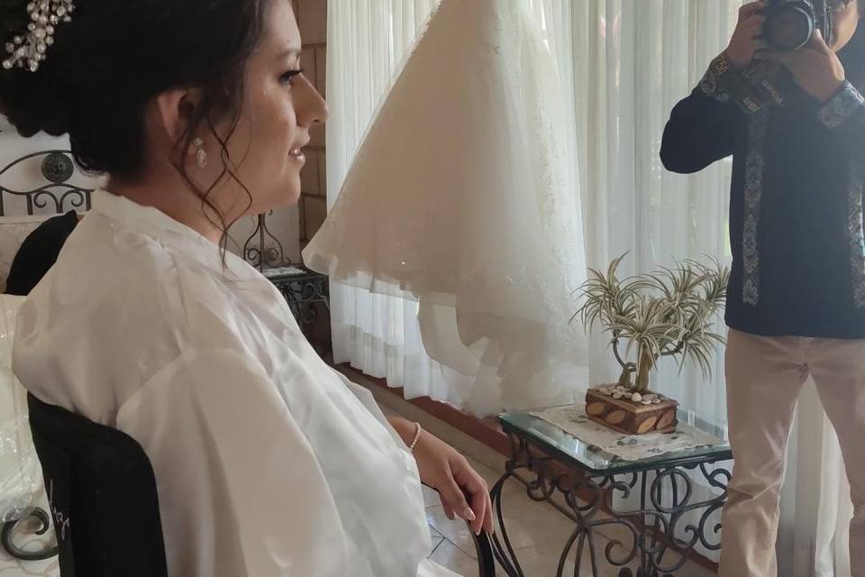 Peinados y maquillaje para novias