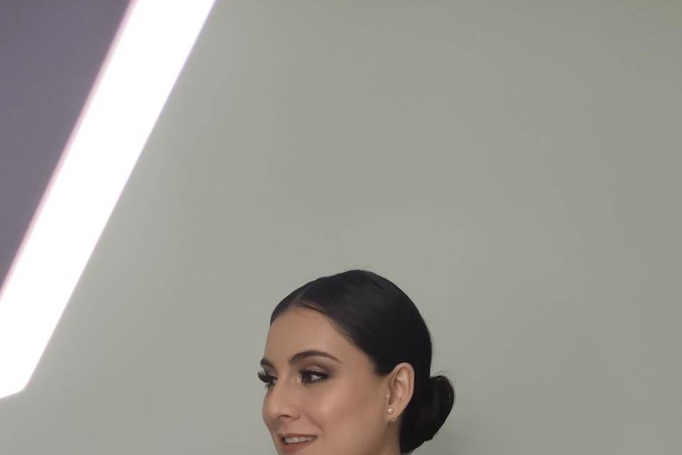 Peinados y maquillaje para novias