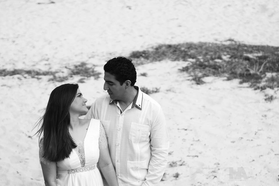 Carlos Y Majo Trash the Dress