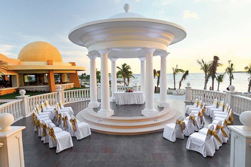 Top Weddings on the Beach