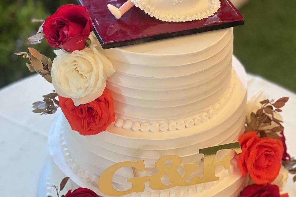 Pastel con figura de novio