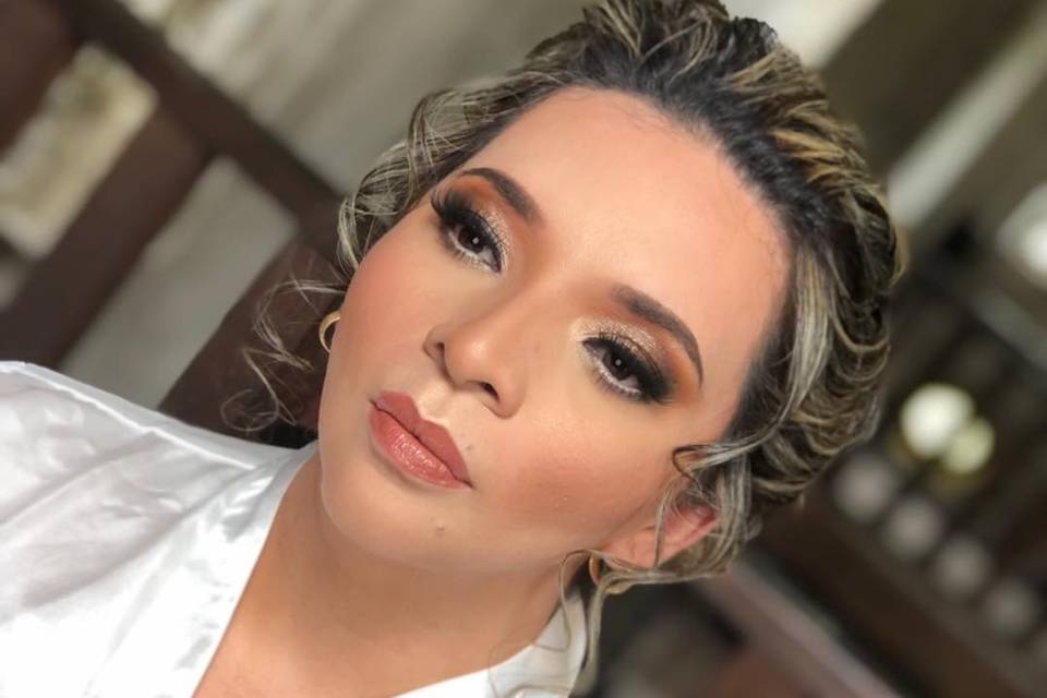 Maquillaje de novia glam