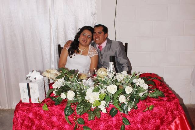 Sentado en la mesa