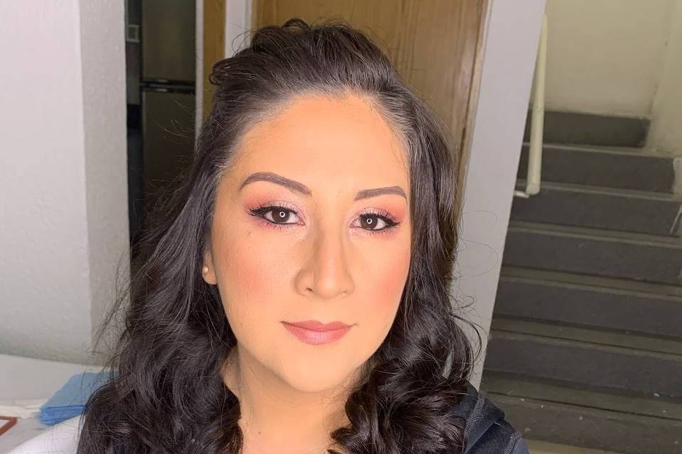 Maquillaje dama