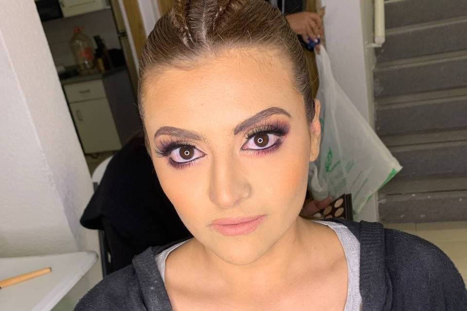 Maquillaje dama