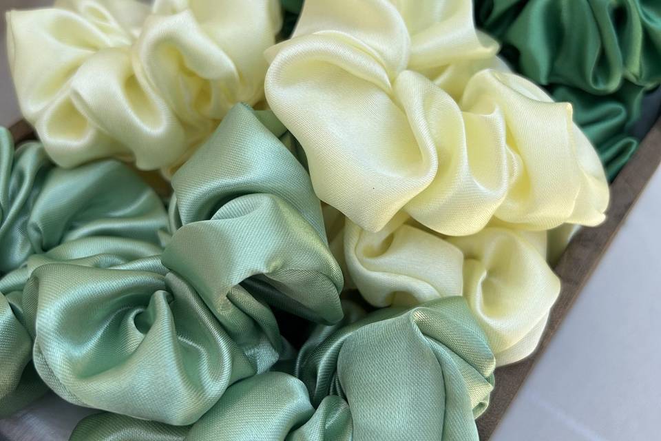 Scrunchies satin