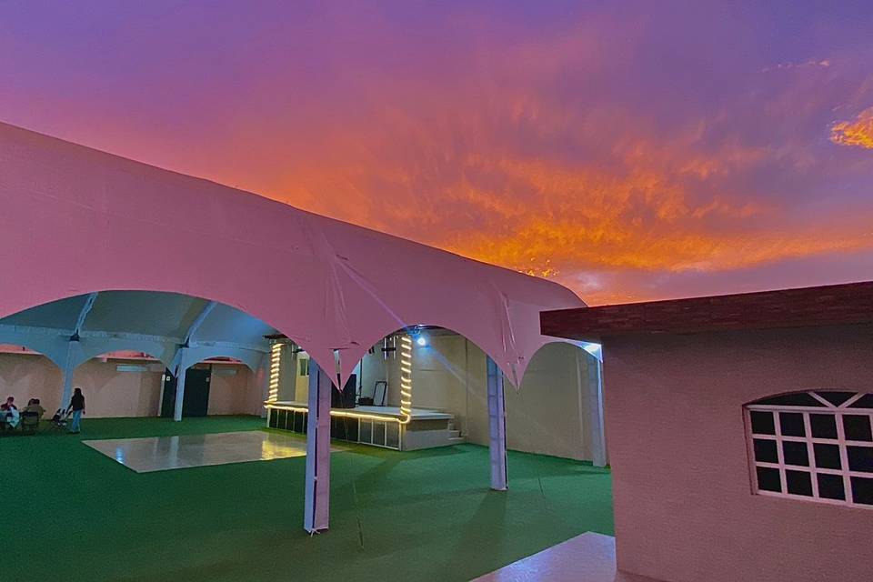 Atardecer del jardín