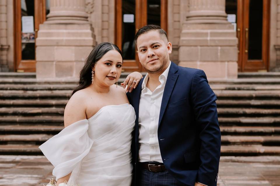 Pareja posando