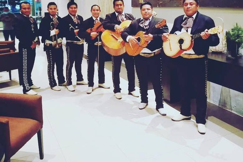 Integrantes del mariachi