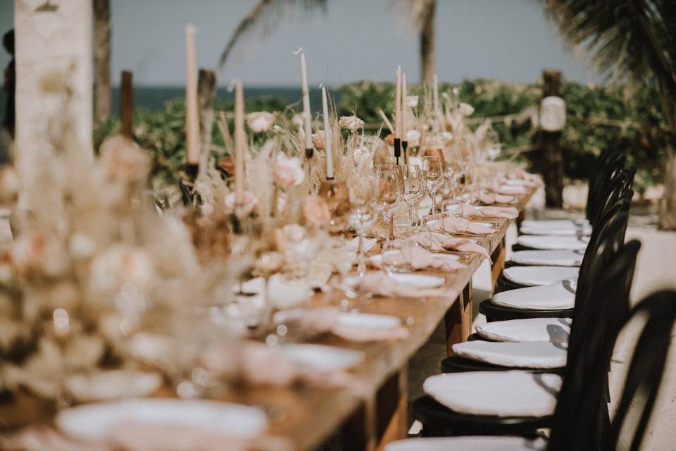 Mesa de 20 invitados en Tulum