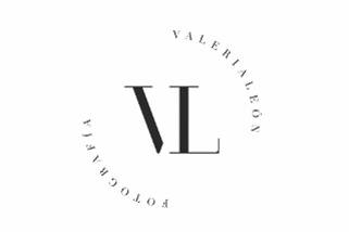 Valeria León logo