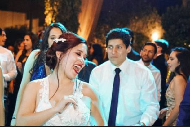 Novios en el baile