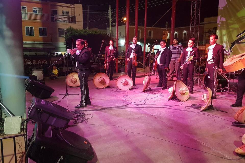 Mariachi Espuela de Oro