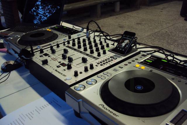 Equipamiento de DJ