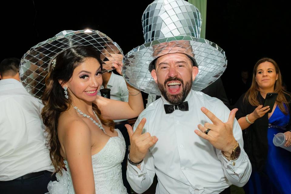 Mr & Mrs