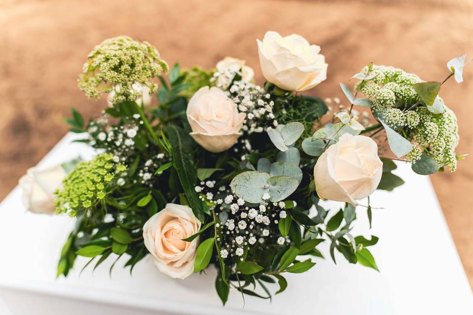 Decoración tonos blancos boda.