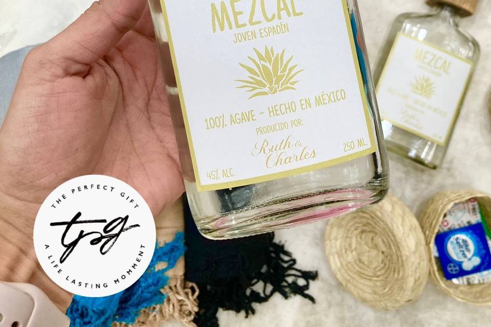 Botella de mezcal personalizad
