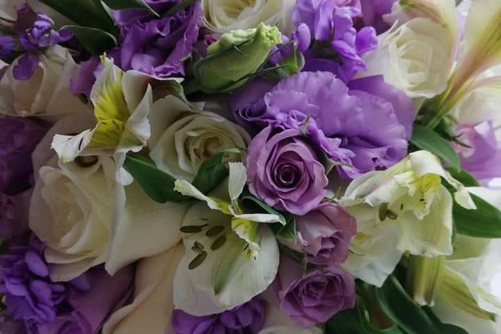 Ramo lisianthus