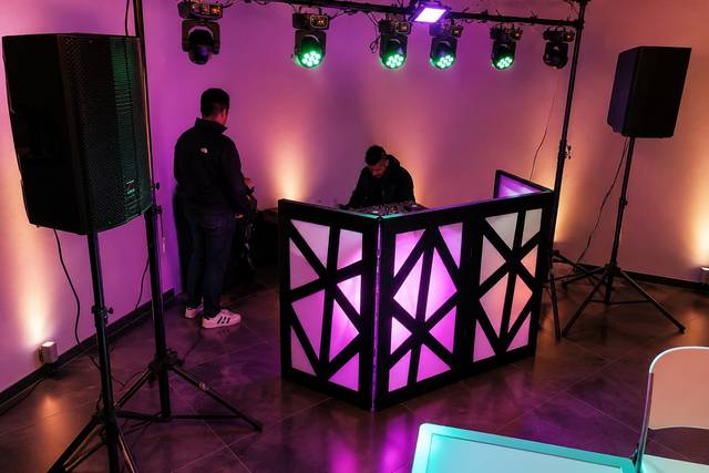 DJ Yollia