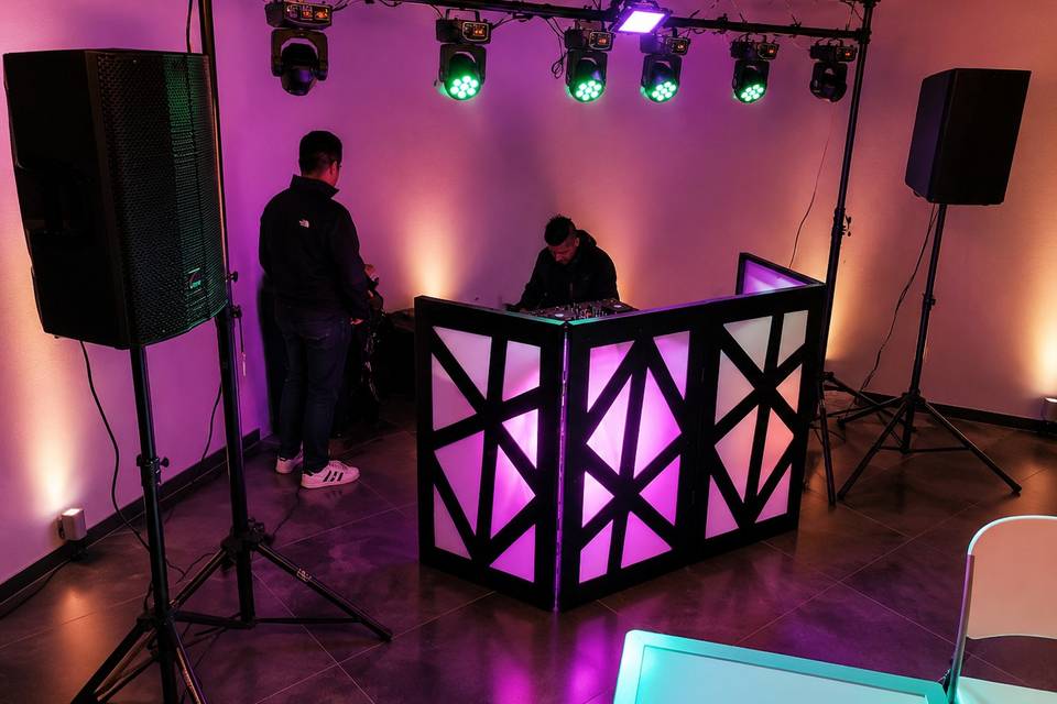 DJ Yollia