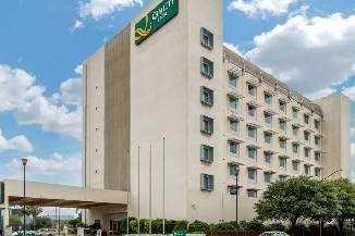 Quality Inn Monterrey La Fe